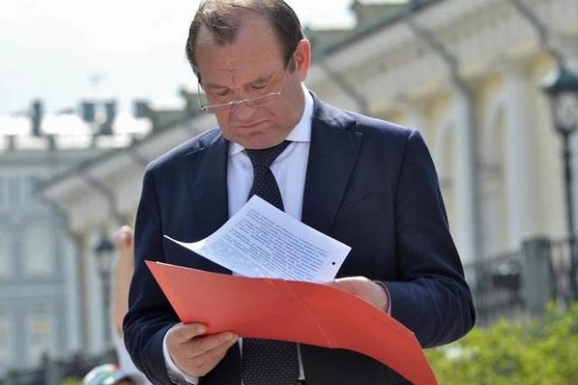Петр Бирюков. Старый бузец столицы.  вот такой у нас вице-мэр Бирюков приемная